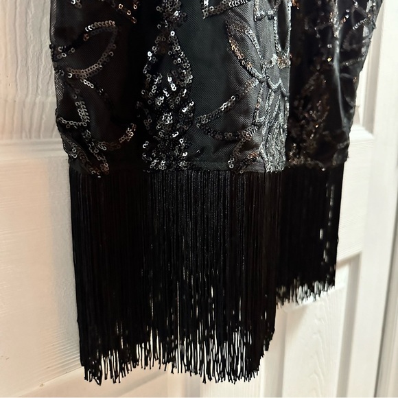 NWOT Women’s Cold Shoulder Sequin Party Dress, Large - Picture 6 of 9